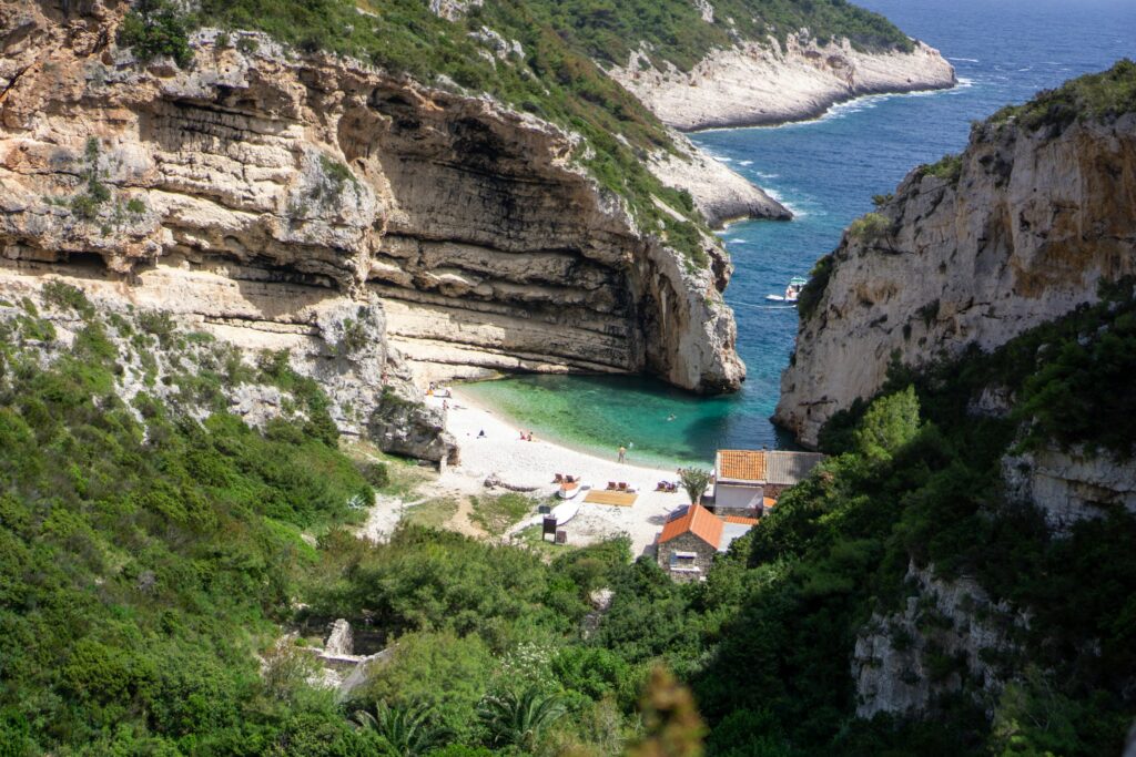 Zlatni rat Brač – jedinstveni prirodni fenomen koji mijenja oblik