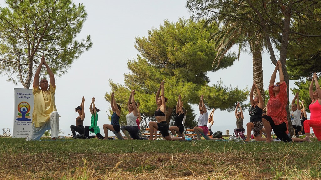 joga na Bundeku, Međunarodni dan joge Zagreb, besplatne radionice joge Hrvatska