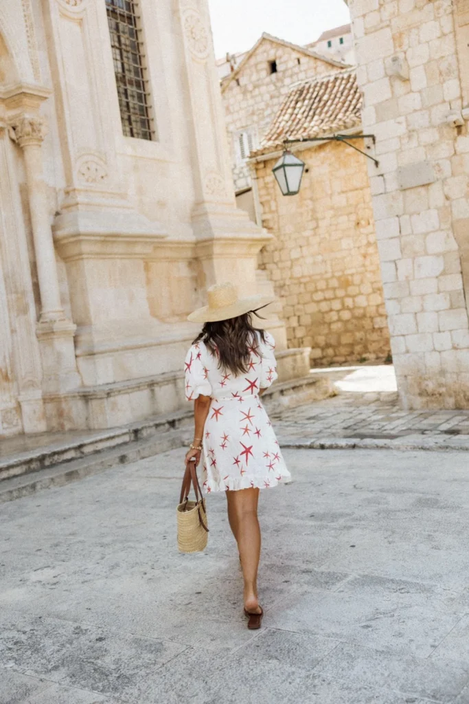 Under the Sun kolekcija“, „ljetna odjeća otoka Hvara“, „moda Anastazija Makjanić i Karmen Drinković“