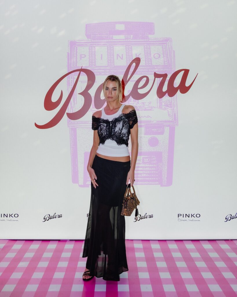 PINKO predstavio novu kolekciju u Zagrebu, Estate Italiana kampanja u Zagrebu, modni događaj PINKO u Petom kupeu, talijansko ljeto inspiracija za novu kolekciju, Franka Batelić nastup na PINKO događanju, PINKO kolekcija inspirirana talijanskim ljetom, što je PINKO predstavio u Zagrebu, modna večer u Zagrebu inspirirana Italijom, Peti kupe ugostio PINKO događanje, uzvanici na PINKO događanju u Zagrebu