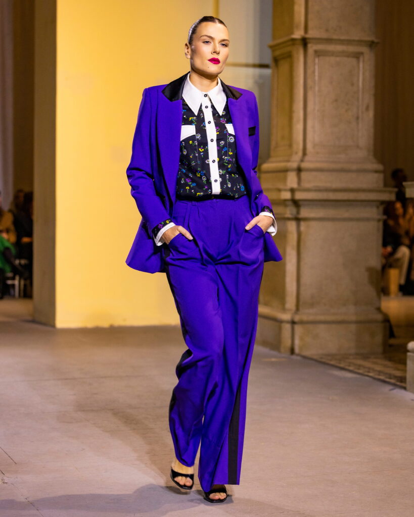 Robert Sever predstavio kolekciju Arete u Oktogonu, nova kolekcija Roberta Severa za proljeće/ljeto 2026, modna revija Robert Sever Nacionalni muzej moderne umjetnosti, kolekcija Arete spoj mode glazbe i performansa, Robert Sever Arete 60 lookova, poznata lica na reviji Roberta Severa, Oktogon bio kulisa za novu kolekciju Roberta Severa, suvremena elegancija u novoj kolekciji Roberta Severa boutique.hr