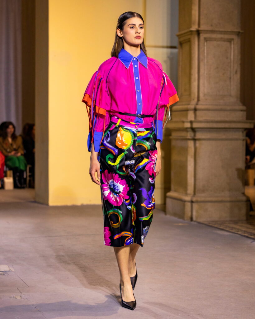 Robert Sever predstavio kolekciju Arete u Oktogonu, nova kolekcija Roberta Severa za proljeće/ljeto 2026, modna revija Robert Sever Nacionalni muzej moderne umjetnosti, kolekcija Arete spoj mode glazbe i performansa, Robert Sever Arete 60 lookova, poznata lica na reviji Roberta Severa, Oktogon bio kulisa za novu kolekciju Roberta Severa, suvremena elegancija u novoj kolekciji Roberta Severa boutique.hr