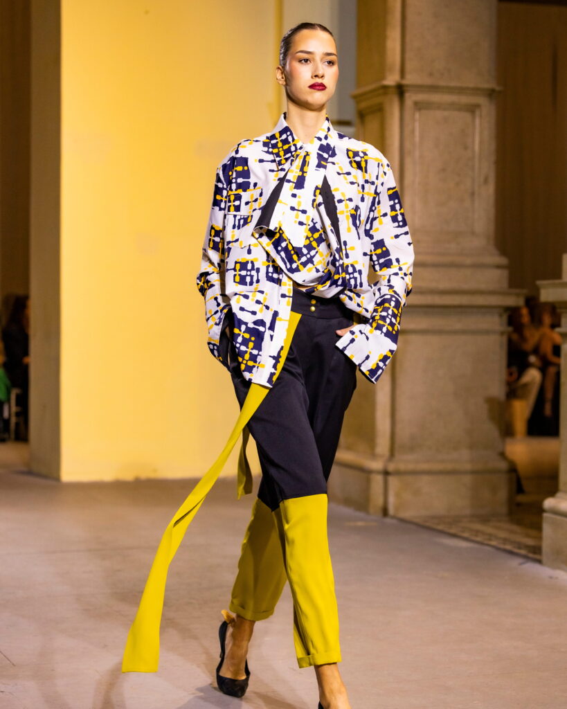 Robert Sever predstavio kolekciju Arete u Oktogonu, nova kolekcija Roberta Severa za proljeće/ljeto 2026, modna revija Robert Sever Nacionalni muzej moderne umjetnosti, kolekcija Arete spoj mode glazbe i performansa, Robert Sever Arete 60 lookova, poznata lica na reviji Roberta Severa, Oktogon bio kulisa za novu kolekciju Roberta Severa, suvremena elegancija u novoj kolekciji Roberta Severa boutique.hr